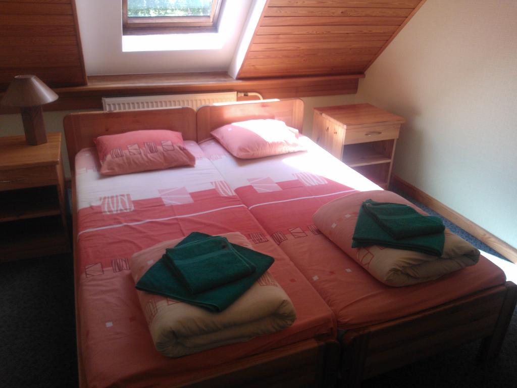 Hotel Zirini Kolka Zimmer foto